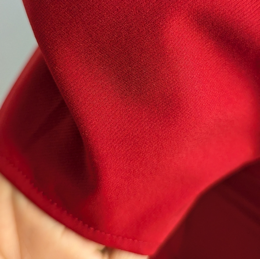 Le Château| NWOT Puffed Sleeve Red Dress - Picture 4 of 10